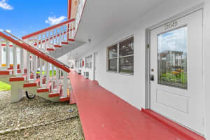 268 Northampton N, West Palm Beach, FL 33417 Sold 12/04/25