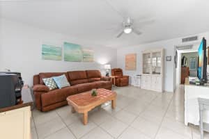 268 Northampton N, West Palm Beach, FL 33417 Sold 12/04/25