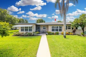 1012 Circle Terrace E B, Delray Beach, FL 33445 - MLS#R11129175