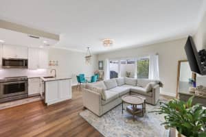 48 Laurel Oaks Circle, Tequesta, FL 33469 Sold 11/14/25