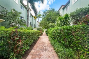 34 7th Street, Boca Raton, FL 33432 - MLS#R11129228