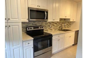 2501 Del Aire Boulevard, Delray Beach, FL 33445 - MLS#R11129255