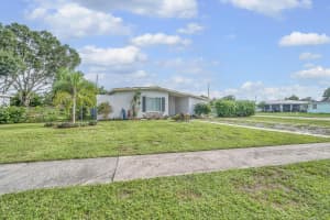 100 SE Celestia Court, Port Saint Lucie, FL 34952 - MLS#R11129317