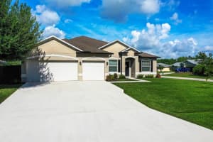 4074 Sw Kamsler Street, Port Saint Lucie