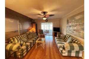 2111 NE 1st Court 204, Boynton Beach, FL 33435 - MLS#R11129451