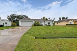 251 NW Lincoln Avenue, Port Saint Lucie, FL 34983 - MLS#R11129467