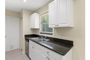526 NW Kingston Street, Port Saint Lucie, FL 34983 - MLS#R11129477