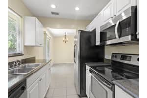 526 NW Kingston Street, Port Saint Lucie, FL 34983 - MLS#R11129477