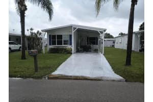 19 Flores Way, Port Saint Lucie