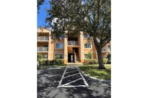 261 Sw Palm Drive 106, Port Saint Lucie