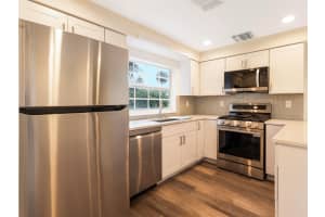 359 Garden Boulevard, Palm Beach Gardens, FL 33410 - MLS#R11129501