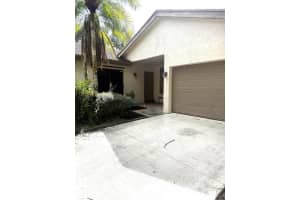 2216 Seagrape Circle, Coconut Creek, Fl 33066, Pompano Beach