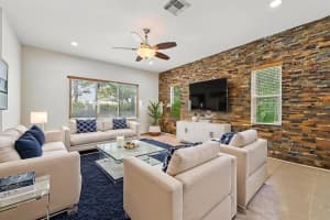 553 Gazetta Way, West Palm Beach