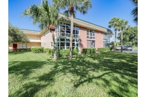 44 Vista Gardens Trail 104, Vero Beach, FL 32962 - MLS#R11129589