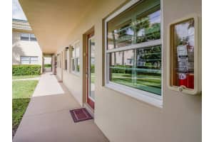 28 Vista Gardens Trail 105, Vero Beach, FL 32962 - MLS#R11129597