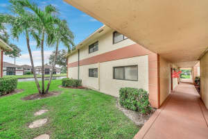 15234 Lakes Of Delray Boulevard 244, Delray Beach, FL 33484 - MLS#R11129612