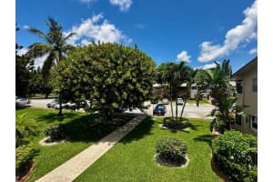 99 Canterbury D, West Palm Beach