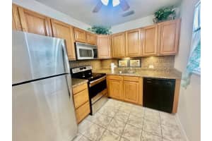 74 Fanshaw B, Boca Raton, FL 33434 - MLS#R11129631