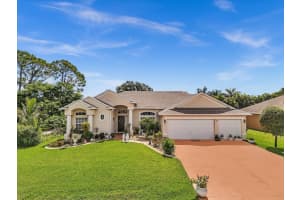 757 Ne Galilean Street, Port Saint Lucie