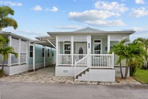 204 Ne Sail Way, Jensen Beach