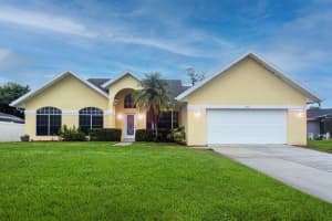 1067 SE Floresta Drive E, Port Saint Lucie, FL 34983 Sold 12/04/25