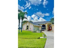 2847 SE Pace Drive, Port Saint Lucie, FL 34984 - MLS#R11129698