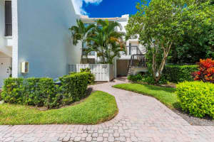 2003 Bridgewood Drive, Boca Raton, FL 33434 - MLS#R11129711