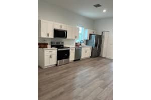 2845 SE Evergreen Street, Stuart, FL 34997 - MLS#R11129724