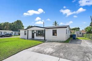 1301 W 26th Street, Riviera Beach, FL 33404 - MLS#R11129737