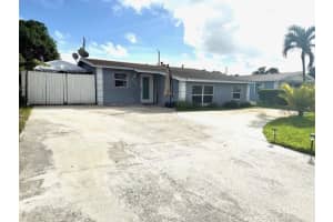 520 NW 13th Avenue, Boynton Beach, FL 33435 Sold 12/01/25