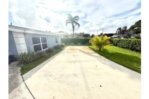 520 NW 13th Avenue, Boynton Beach, FL 33435 Sold 12/01/25