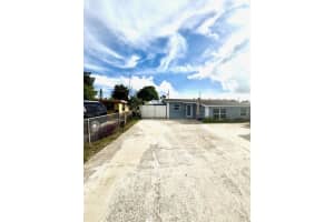520 NW 13th Avenue, Boynton Beach, FL 33435 Sold 12/01/25
