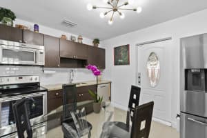 601 SW 5th Court, Hallandale Beach, FL 33009 - MLS#R11129750