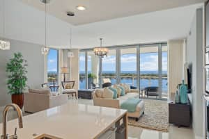 1 Water Club Way 1704, North Palm Beach