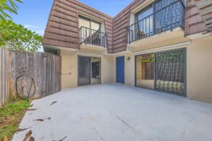 1914 19th Lane, Palm Beach Gardens, FL 33418 Sold 11/19/25