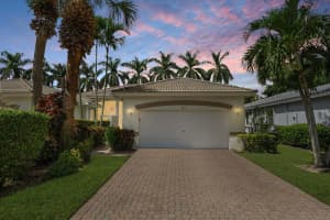 9615 Crescent View Drive N, Boynton Beach