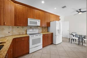 9615 Crescent View Drive N, Boynton Beach, FL 33437 Sold 11/18/25