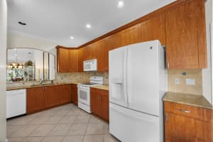 9615 Crescent View Drive N, Boynton Beach, FL 33437 Sold 11/18/25