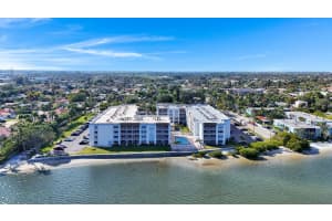 1516 Lakeside Drive, Lake Worth Beach, FL 33460 - MLS#R11129790