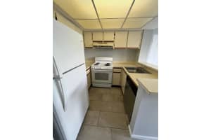 718 Executive Center Drive 22, West Palm Beach, FL 33401 - MLS#R11129802