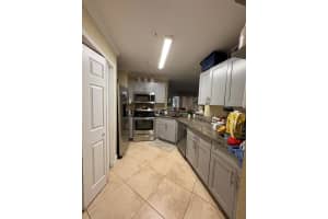 3401 NW 44 Street 103, Oakland Park, FL 33309 - MLS#R11129940