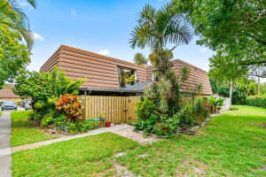 1715 17th Lane, Palm Beach Gardens, FL 33418 Sold 12/16/25