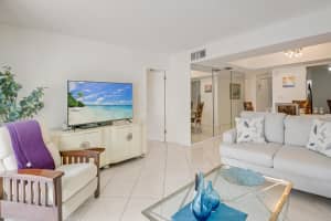 6850 10th Avenue N 206, Lake Worth, FL 33467 - MLS#R11130024