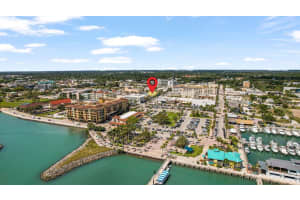 211 Orange Avenue, Fort Pierce, FL 34950 - MLS#R11130054