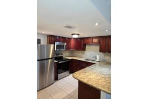 500 Executive Center Drive 2k, West Palm Beach, FL 33401 - MLS#R11130083