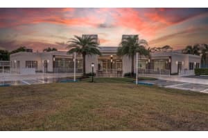 4345 Royal Manor Boulevard, Boynton Beach, FL 33436 - MLS#R11130088