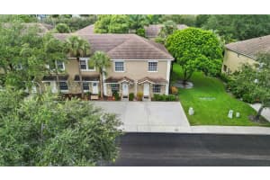 380 SW 122nd Avenue, Pembroke Pines, FL 33025 - MLS#R11130095