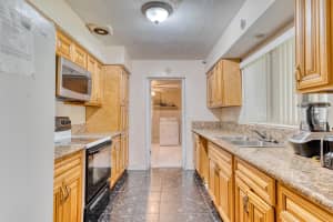 3851 SW 10th Court, Fort Lauderdale, FL 33312 - MLS#R11130098