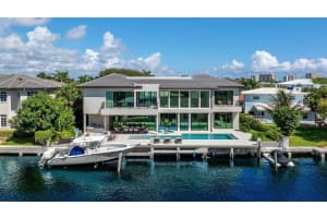 2900 Ne 7th Drive, Boca Raton