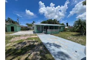 3277 Se Birch Avenue, Stuart